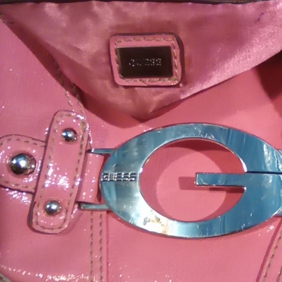 Guess purse - Picture 2 of 4